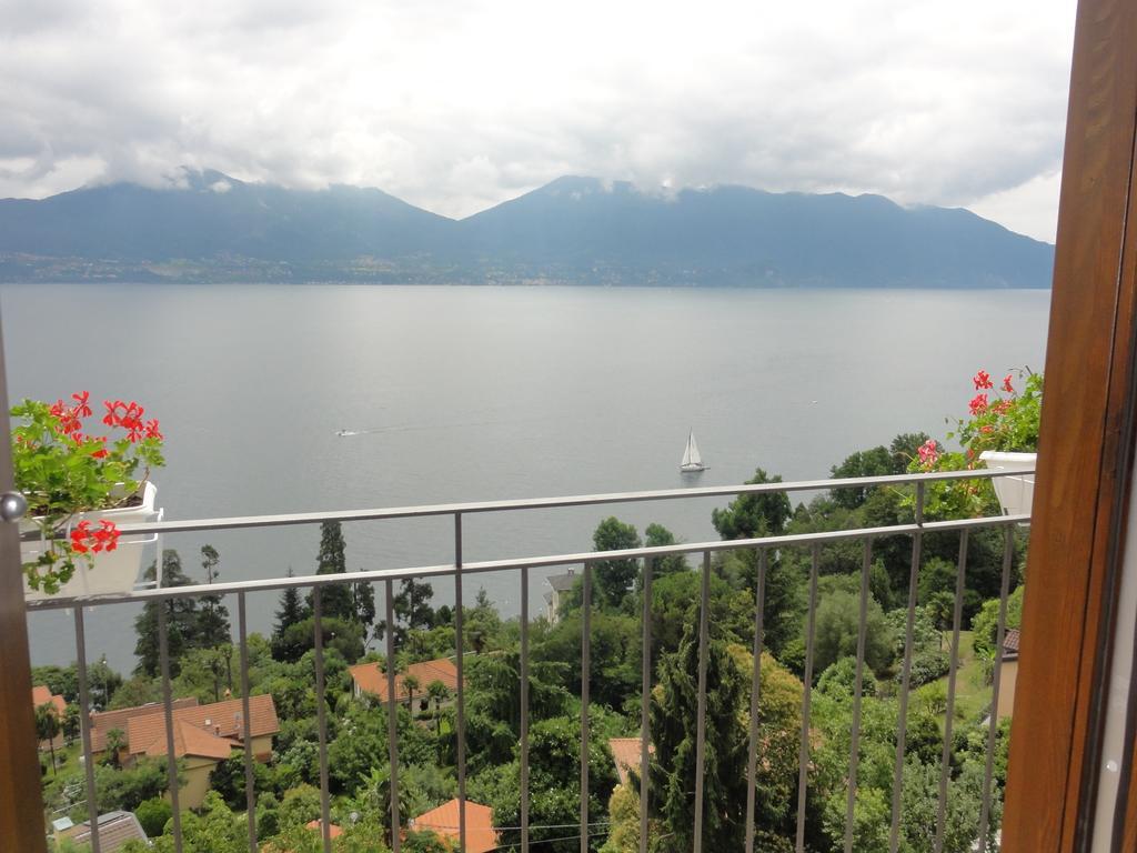 Casale Fe-Wo - Appartamenti Con Vista Lago 카네로 리비에라 객실 사진