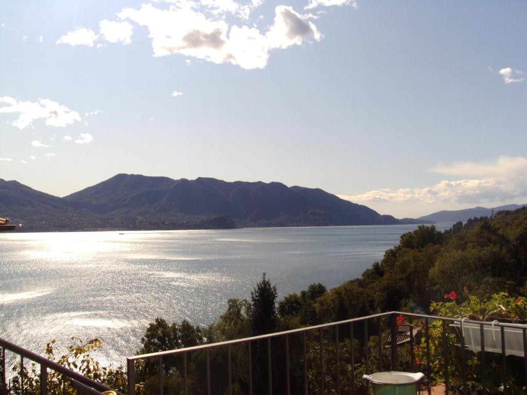Casale Fe-Wo - Appartamenti Con Vista Lago 카네로 리비에라 객실 사진