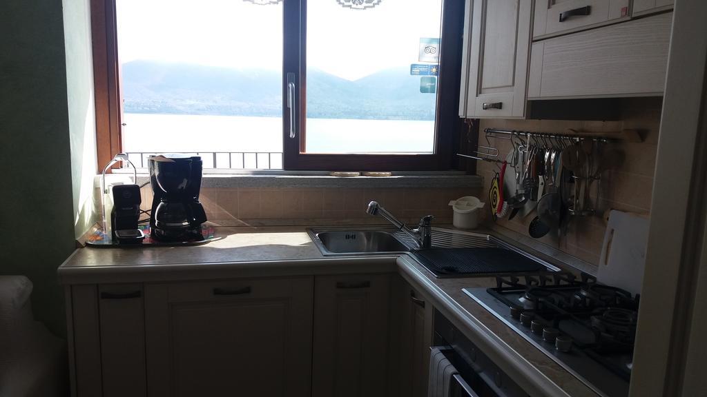 Casale Fe-Wo - Appartamenti Con Vista Lago 카네로 리비에라 외부 사진