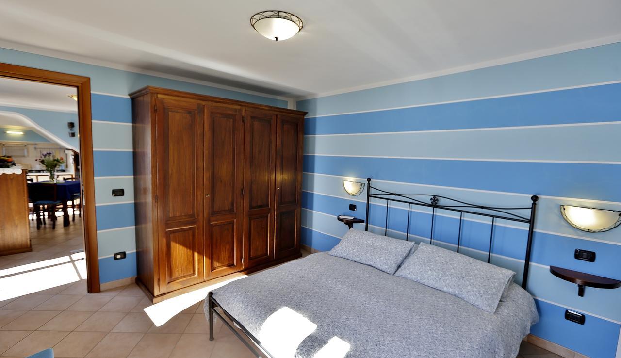Casale Fe-Wo - Appartamenti Con Vista Lago 카네로 리비에라 외부 사진