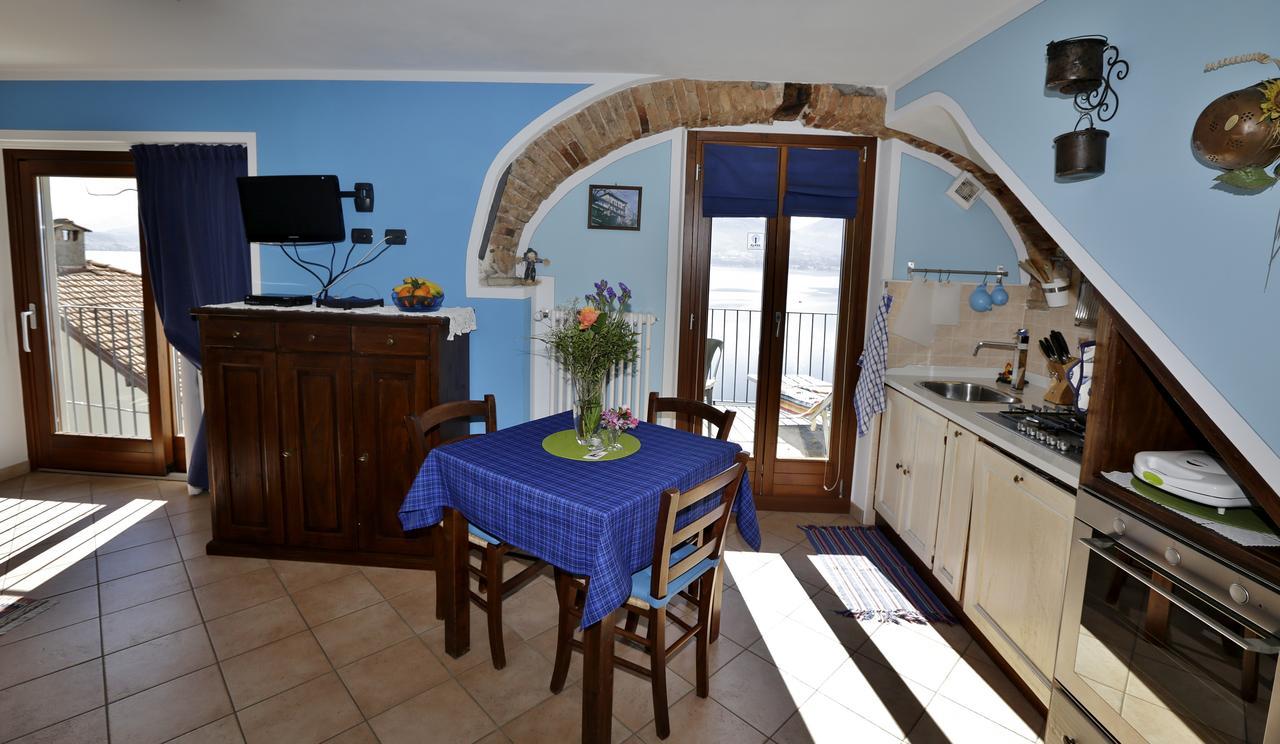 Casale Fe-Wo - Appartamenti Con Vista Lago 카네로 리비에라 외부 사진